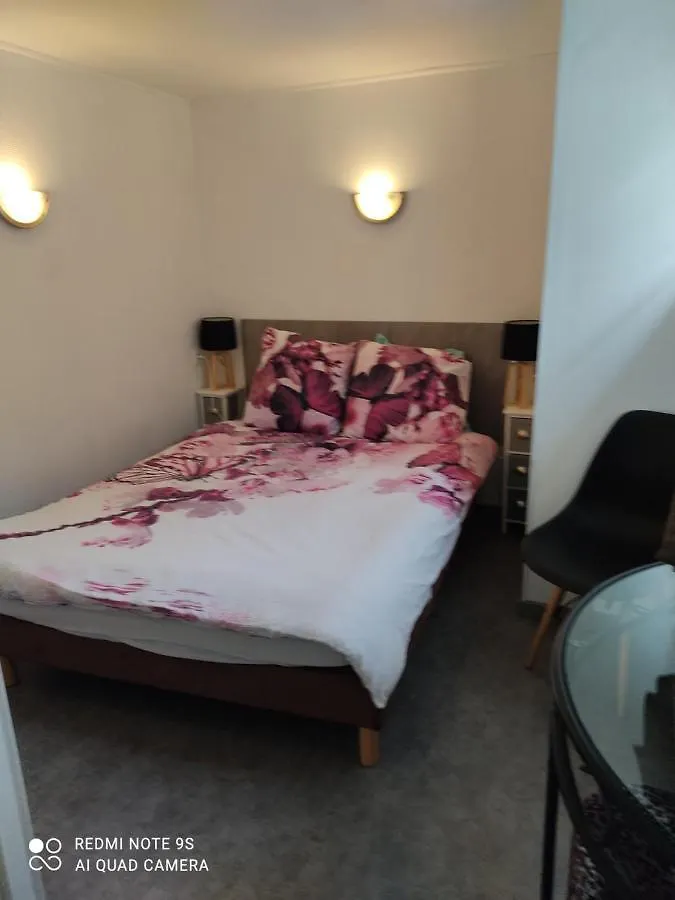 Appartement Glam à Saint-Jean-d'Arvey 0*,  France